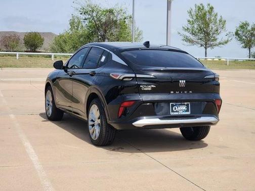 Ebony Twilight Metallic 2026 Buick Envista Avenir