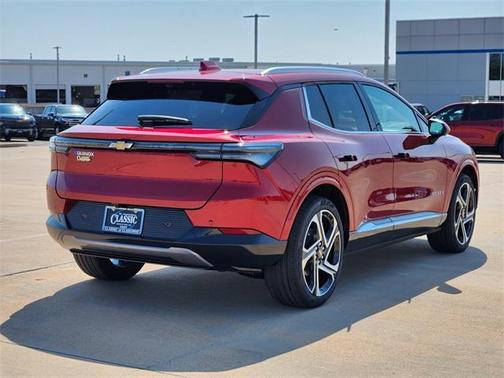 2026 Chevrolet Equinox EV LT 2
