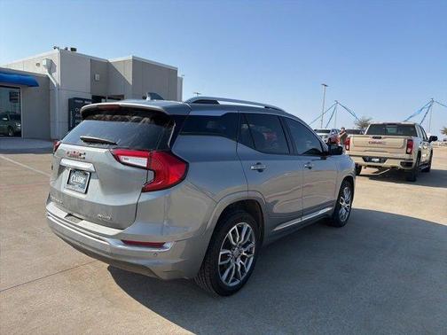 2023 GMC Terrain Denali