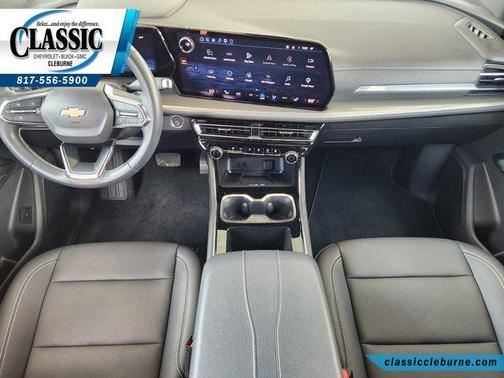 Sterling Gray Metallic 2026 Chevrolet Traverse LT