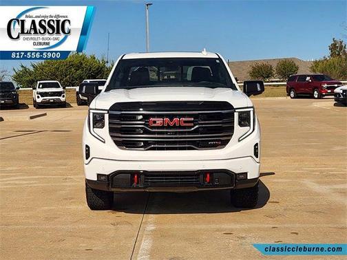 2025 GMC Sierra 1500 AT4