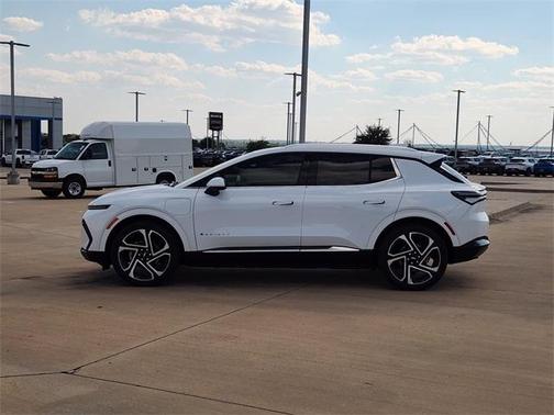2026 Chevrolet Equinox EV LT 2