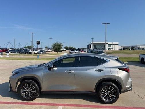 2024 Lexus NX 250 Premium