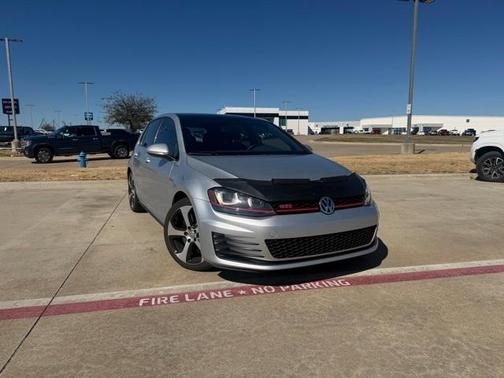 2017 Volkswagen Golf GTI SE 4-Door