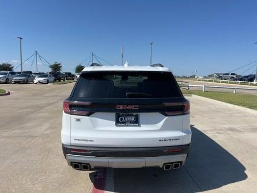 2024 GMC Acadia Elevation