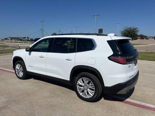 2024 GMC Acadia Elevation
