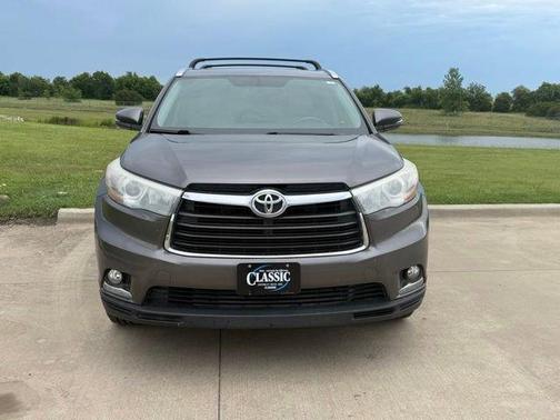 Brown 2015 Toyota Highlander Limited