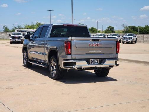 Sterling 2026 GMC Sierra 1500 SLT