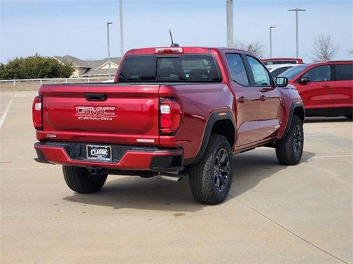 2025 GMC Canyon Elevation