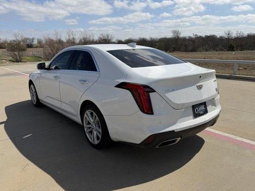 2023 Cadillac CT4 Luxury