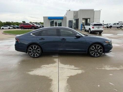 2025 Honda Accord Hybrid Touring