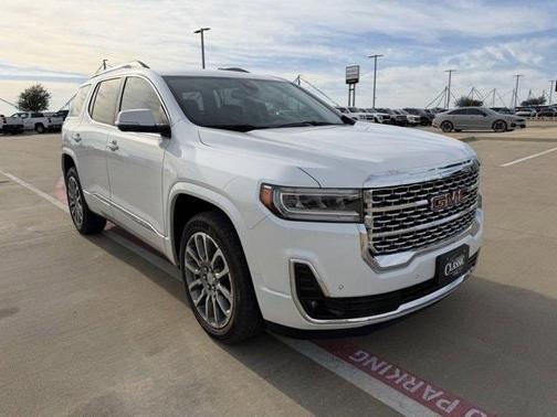 2023 GMC Acadia Denali