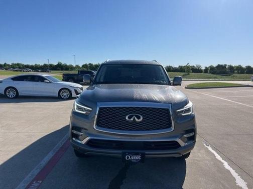 2021 INFINITI QX80 Luxe