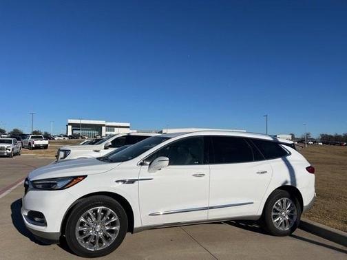 2021 Buick Enclave Essence