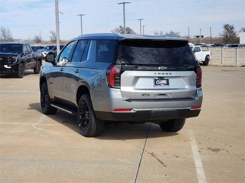 2025 Chevrolet Tahoe LS