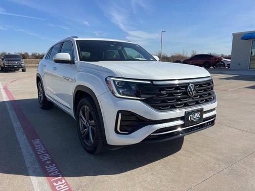 2024 Volkswagen Atlas Cross Sport 2.0T SEL R-Line