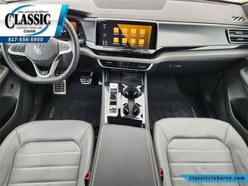 2024 Volkswagen Atlas Cross Sport 2.0T SEL R-Line