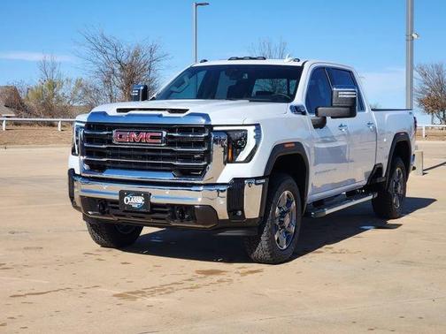 Glacier White 2026 GMC Sierra 2500 SLT
