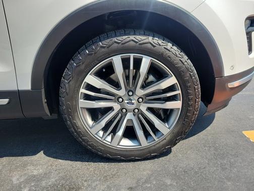 2019 Ford Explorer Platinum