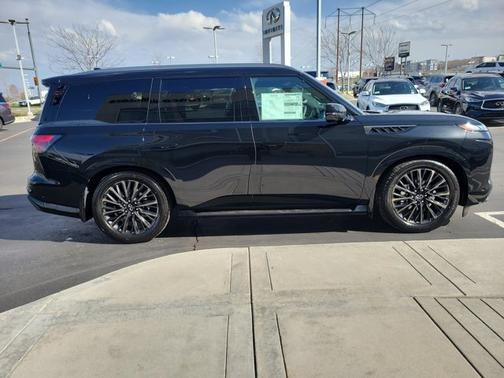 2025 INFINITI QX80 AUTOGRAPH