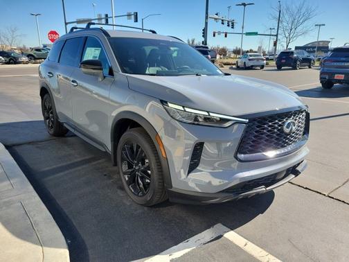 2025 INFINITI QX60 LUXE