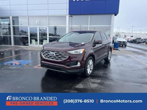 2022 Ford Edge Titanium