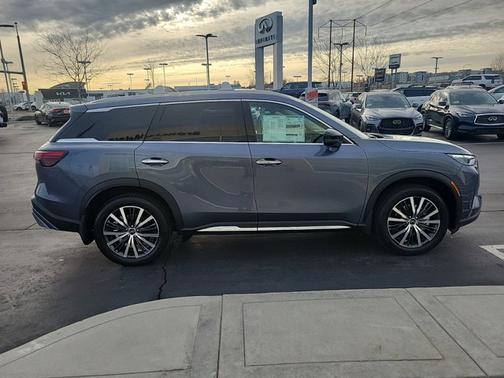 2025 INFINITI QX60 SENSORY