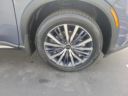 2025 INFINITI QX60 SENSORY