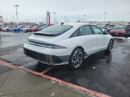 2025 Hyundai IONIQ 6 SEL