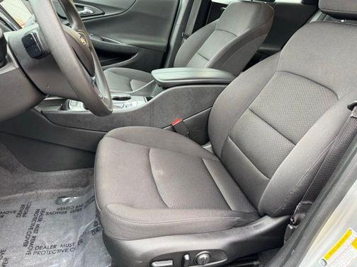 Silver Ice Metallic 2019 Chevrolet Malibu Hybrid Base