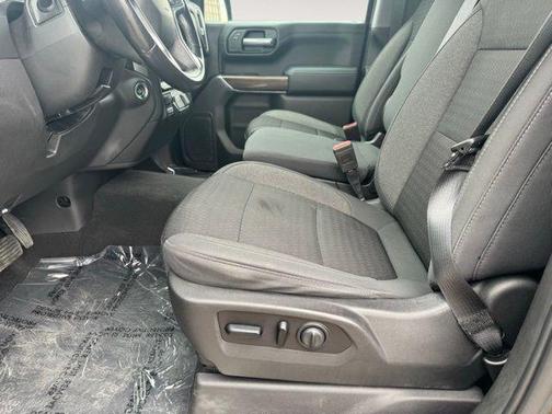 Shadow Gray Metallic 2020 Chevrolet Silverado 1500 LT