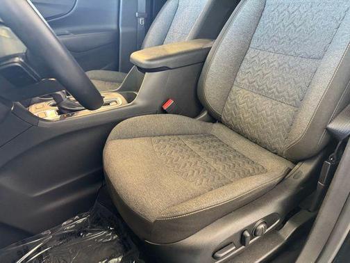 Mosaic Black Metallic 2024 Chevrolet Equinox 1LT
