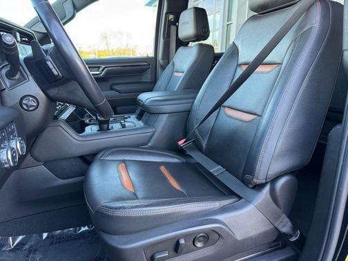 Onyx Black 2023 GMC Sierra 1500 AT4