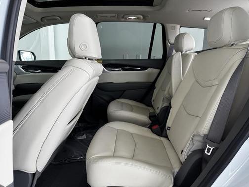 2025 Cadillac XT6 Premium Luxury AWD