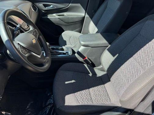 Summit White 2023 Chevrolet Equinox 1LT