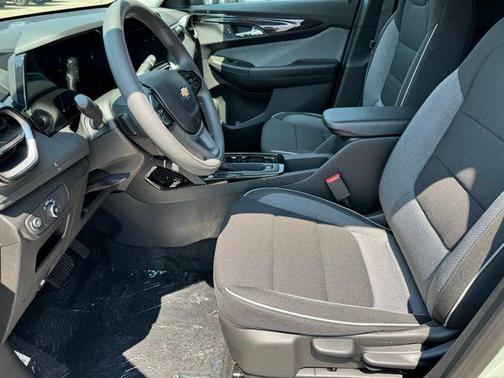 Cacti Green 2026 Chevrolet Trailblazer LT