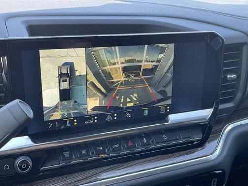 2025 Chevrolet Silverado 3500 LT