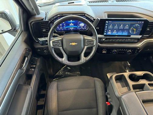 Summit White 2022 Chevrolet Silverado 1500 LT