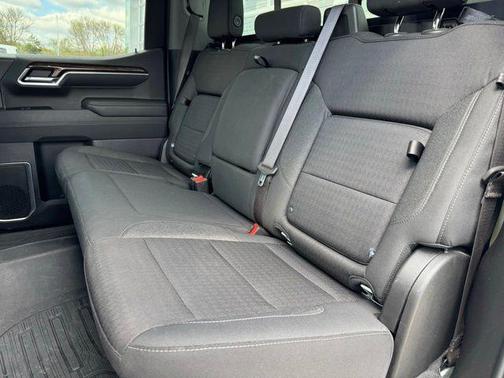 Summit White 2023 GMC Sierra 1500 Elevation