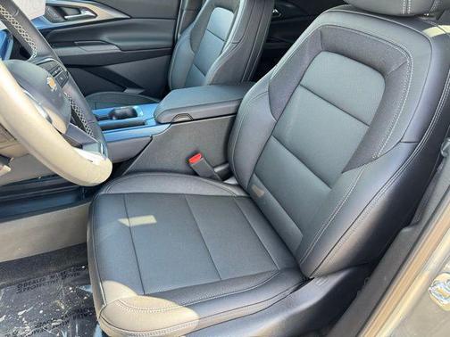 Sterling 2026 Chevrolet Equinox EV LT