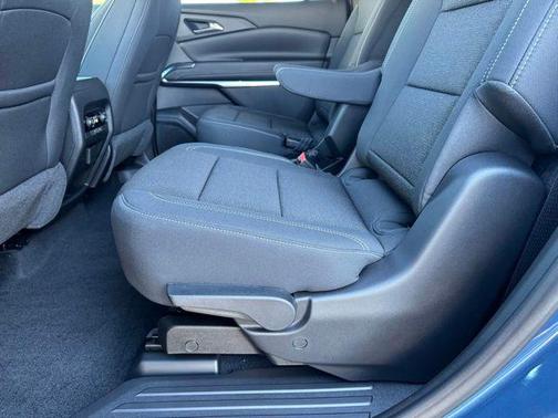 Lakeshore Blue 2026 Chevrolet Traverse LT