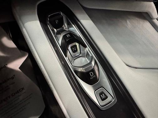Blade Silver Metallic 2026 Chevrolet Corvette Stingray