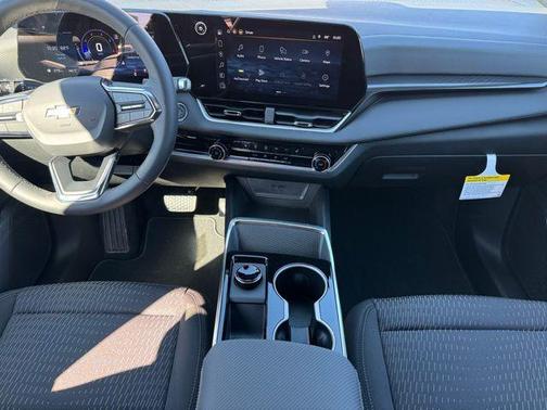Radiant Red Tintcoat 2026 Chevrolet Equinox 1LT