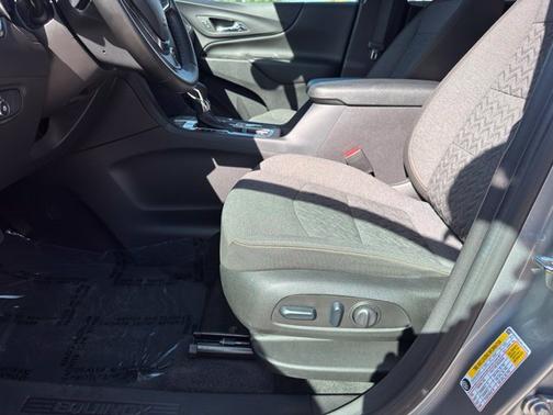 Sterling Gray Metallic 2024 Chevrolet Equinox LT