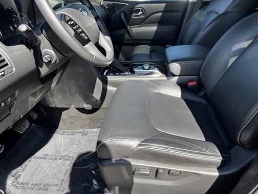 2023 INFINITI QX80 Luxe