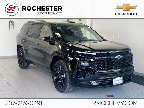 Mosaic Black Metallic 2025 Chevrolet Traverse RS
