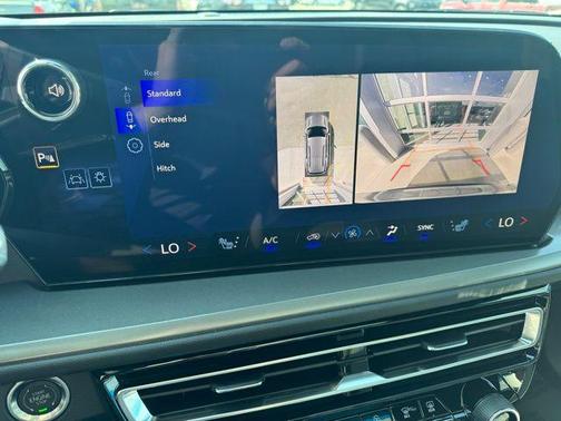 Sterling 2026 Chevrolet Traverse LT