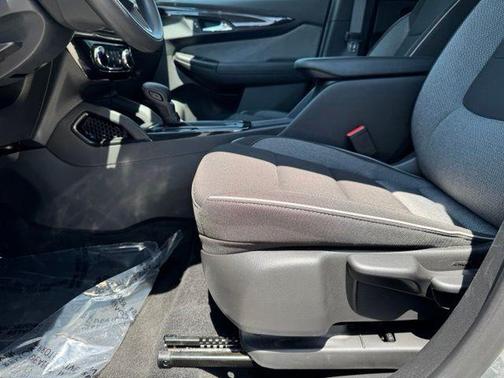Sterling Gray Metallic 2025 Chevrolet Trailblazer LT