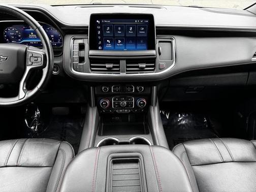 2022 Chevrolet Suburban RST