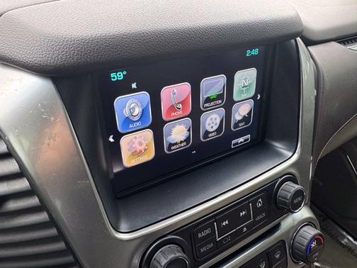 Pepperdust Metallic 2017 Chevrolet Tahoe LT